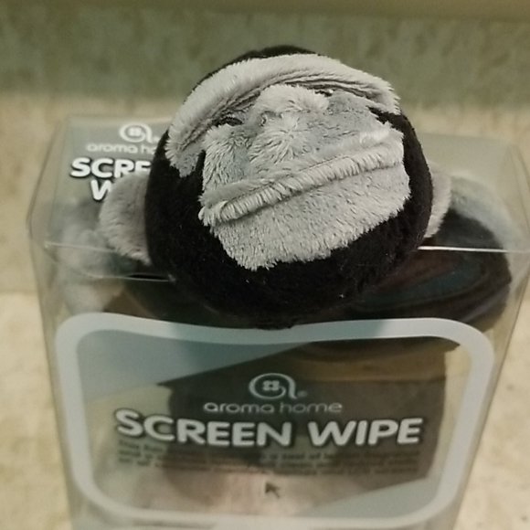 Aroma Home Other - Nwt! Fun Screen wipe